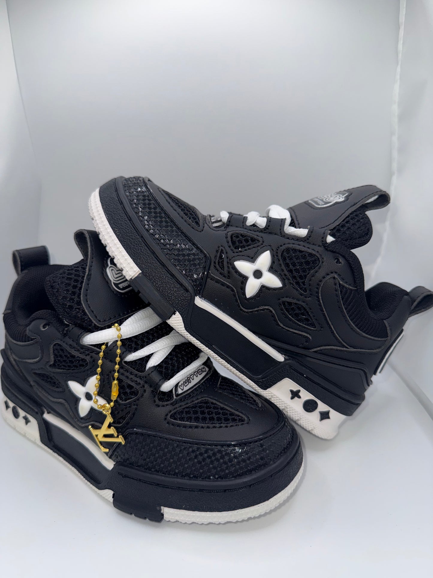Louis Vuitton Skate Sneaker Black White