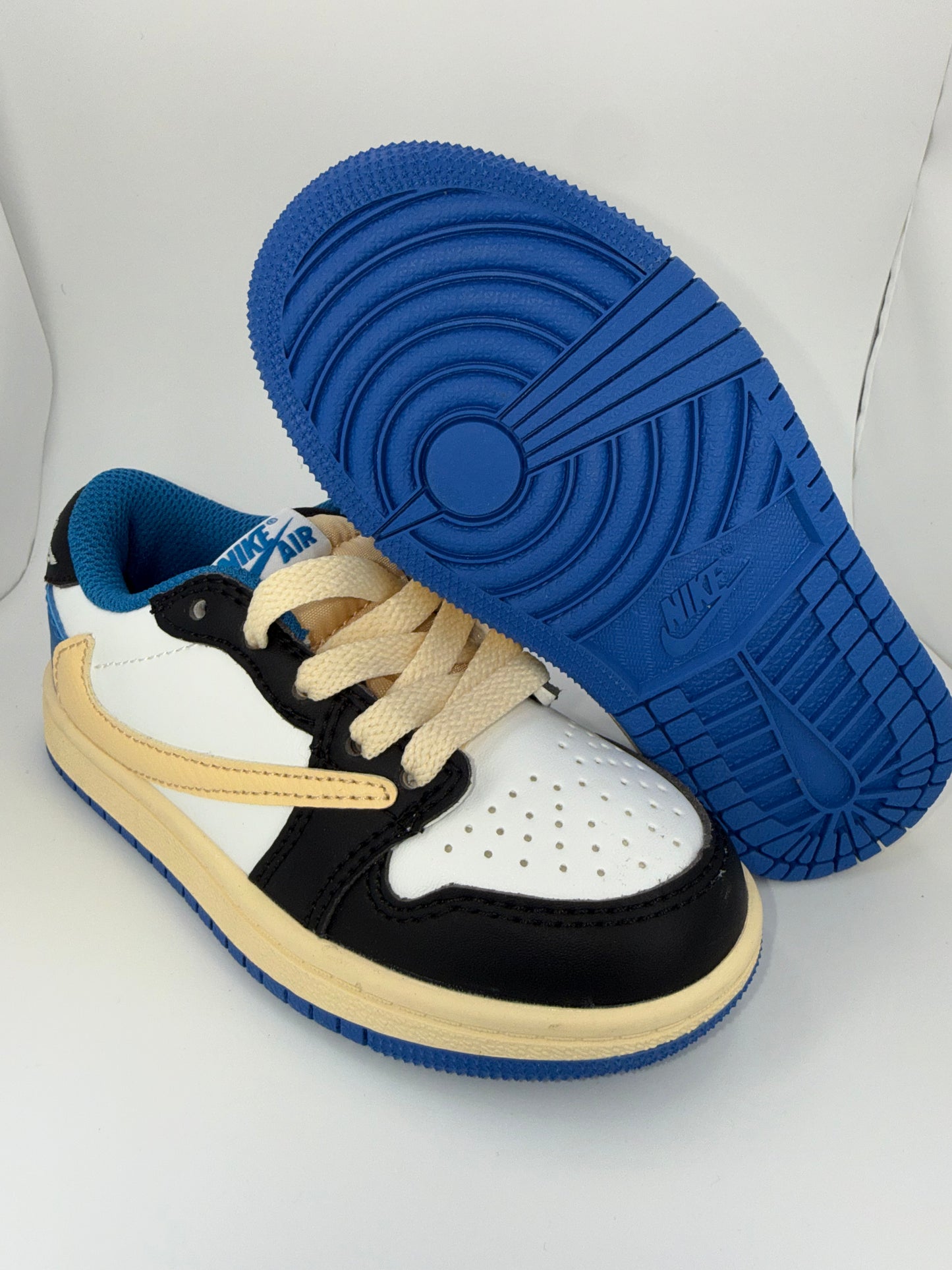 Travis Scott Air Jordan 1 Low Fragment White Blue