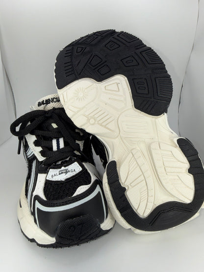 Balenciaga Runner two-tone sneakers