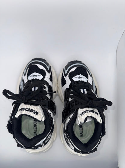 Balenciaga Runner two-tone sneakers